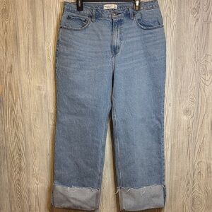 Abercrombie & Fitch 90’s Relaxed Cuffed Jean High Rise Size 14s